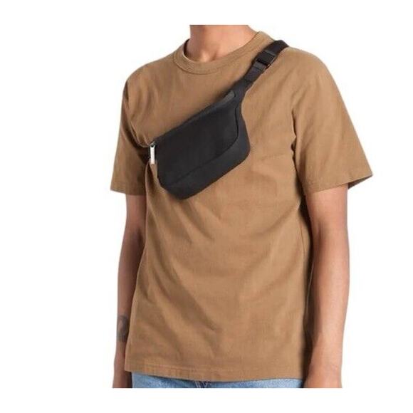 Day Owl Crossbody Sling Waist Pack Black Adjustable NEW - Picture 3 of 16